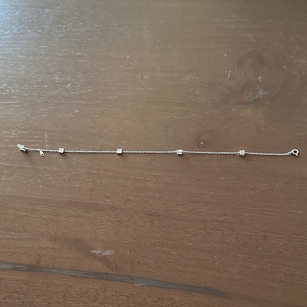 Elegant Silver Ankle Bracelet for Women